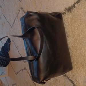 Cuyana weekender (Meghan Markle version!)